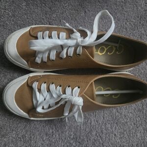 Casual Tan Lace-Up Sneakers